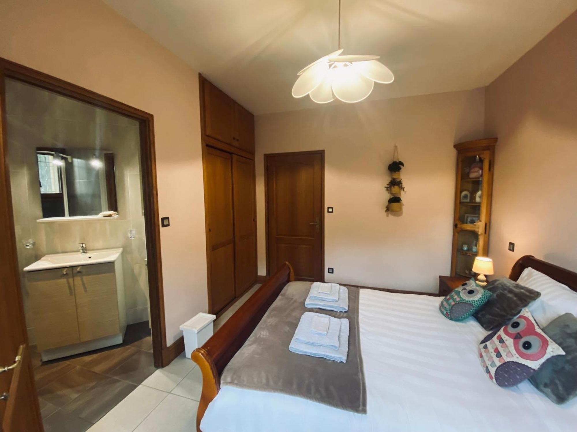Le Hibou Heureux Bed & Breakfast Bézenac Екстериор снимка