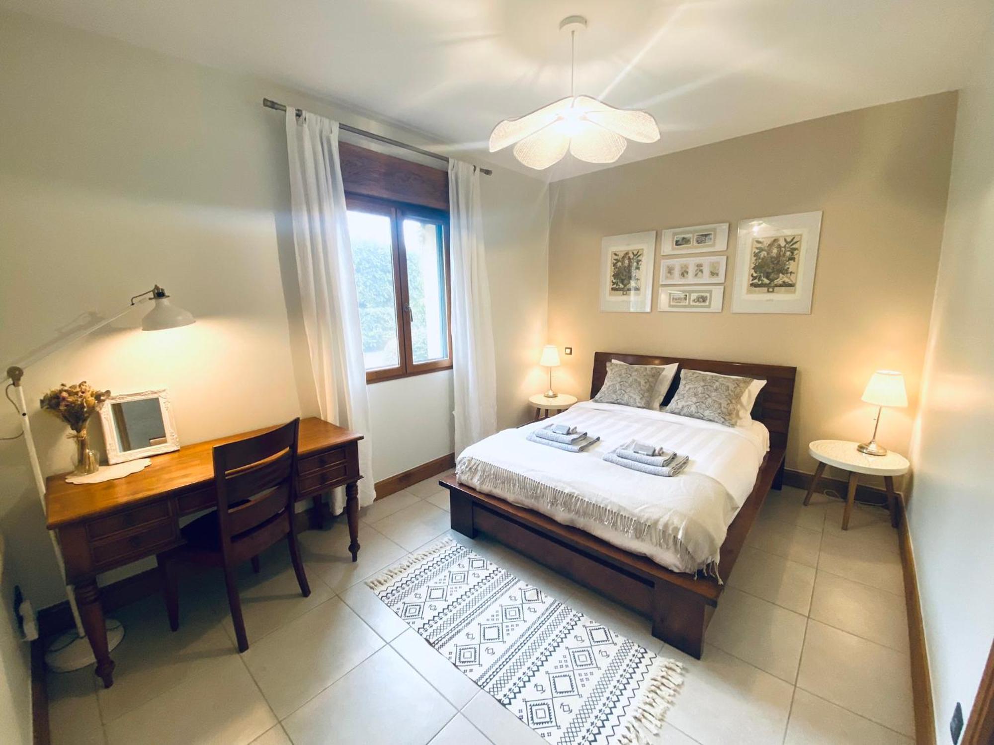 Le Hibou Heureux Bed & Breakfast Bézenac Екстериор снимка