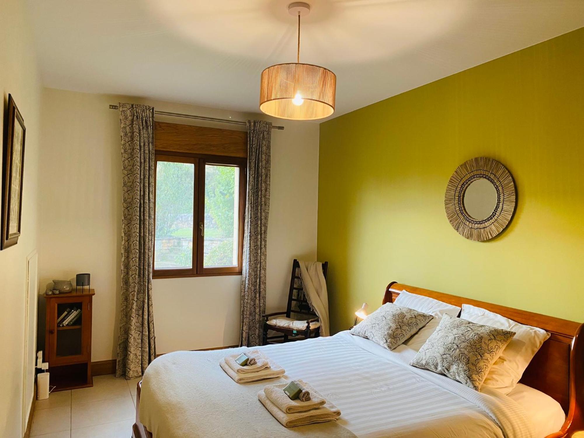 Le Hibou Heureux Bed & Breakfast Bézenac Екстериор снимка