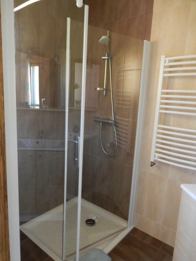 Le Hibou Heureux Bed & Breakfast Bézenac Екстериор снимка